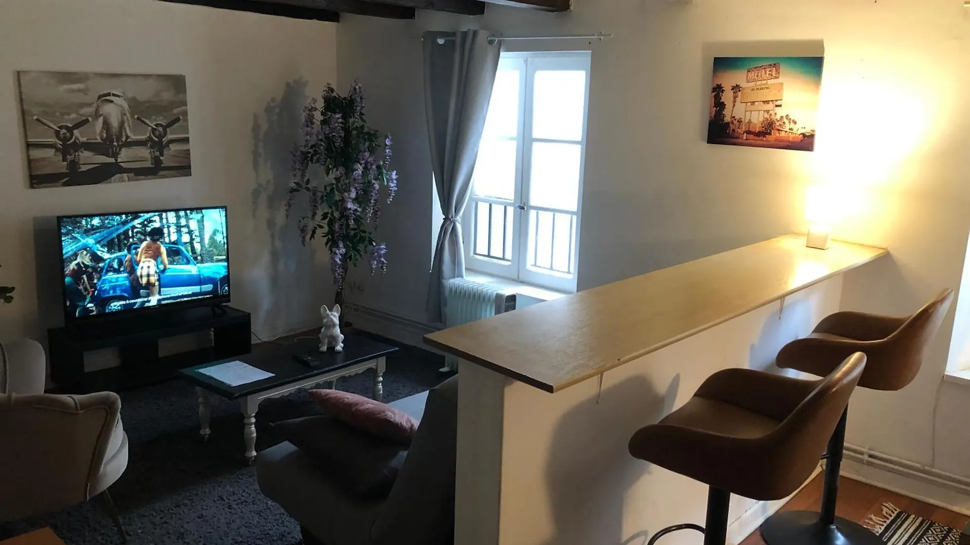 Appart Hotel Le Victor Hugo 3 G Sa Pizza Offerte Aurillac